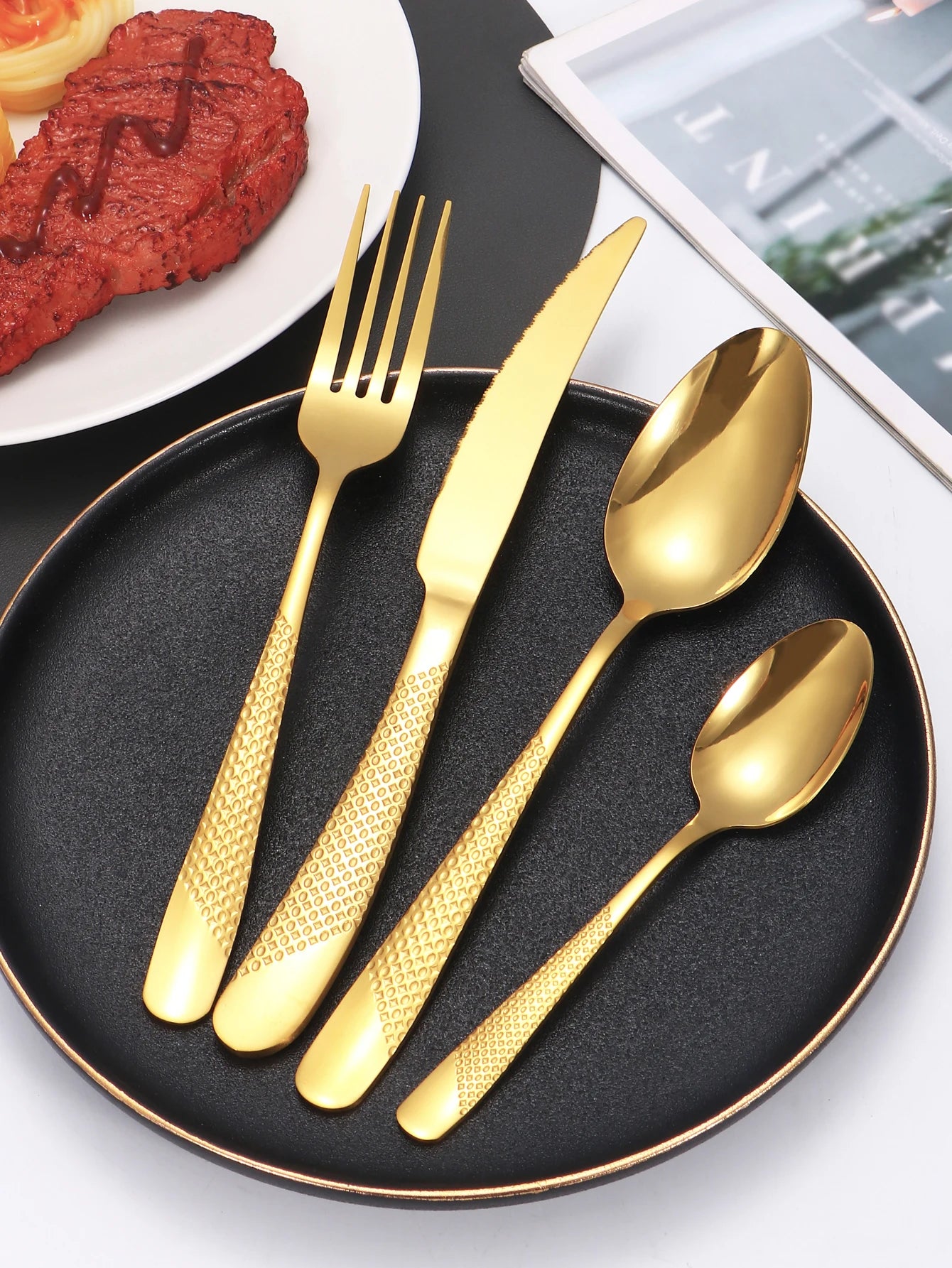 Stainless Steel 24 Piece Tableware Set With Star Diamond Pattern