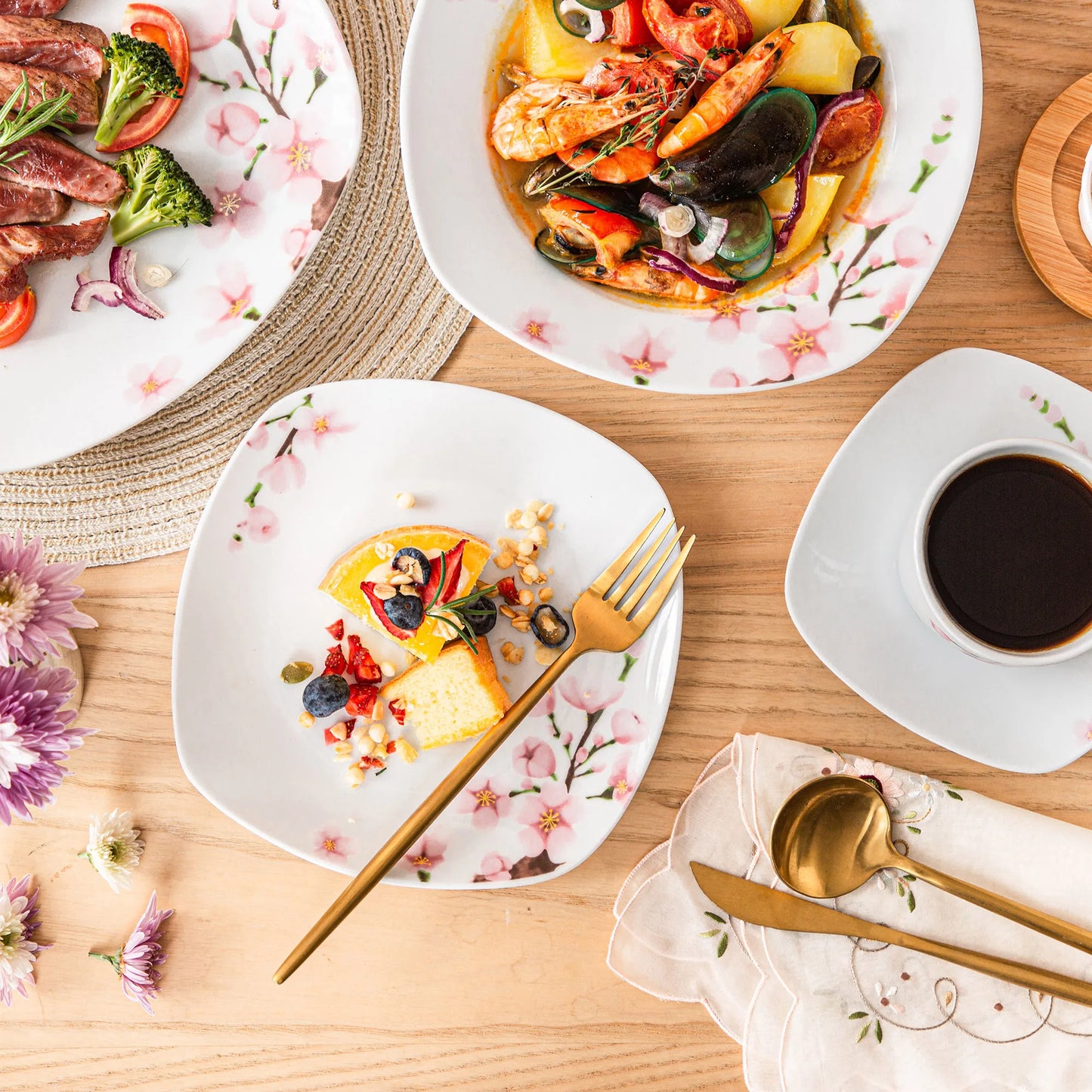 Veweet Annie Porcelain Dinnerware Set For 12 Place Settings