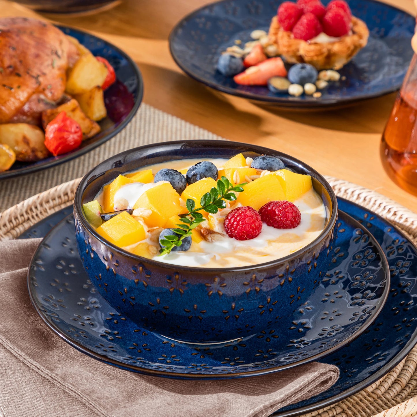MALACASA Lydia Stoneware Dinner Set Embossed Plates And Bowls