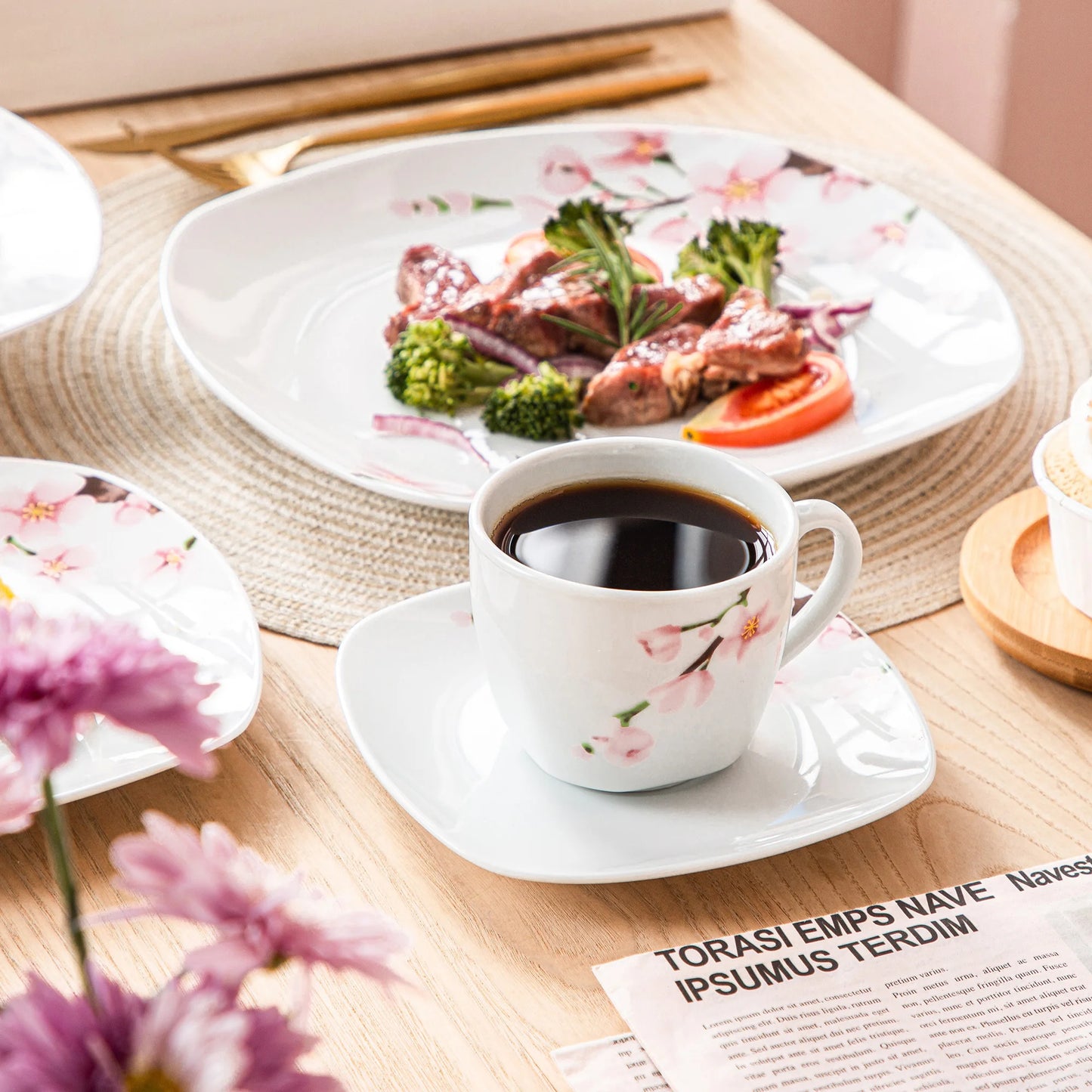 Veweet Annie Porcelain Dinnerware Set For 12 Place Settings