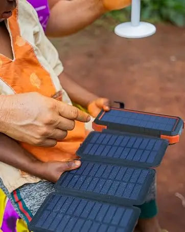 Solar Power Bank 20000mAh Built In Cables Wireless Charger
